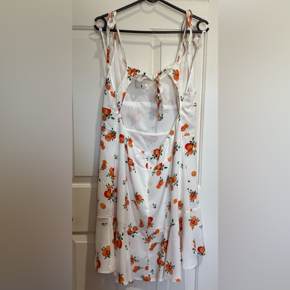 NWT Wild Fable White Dress with Orange Floral Design. Size XXL. - Picture 2 of 6